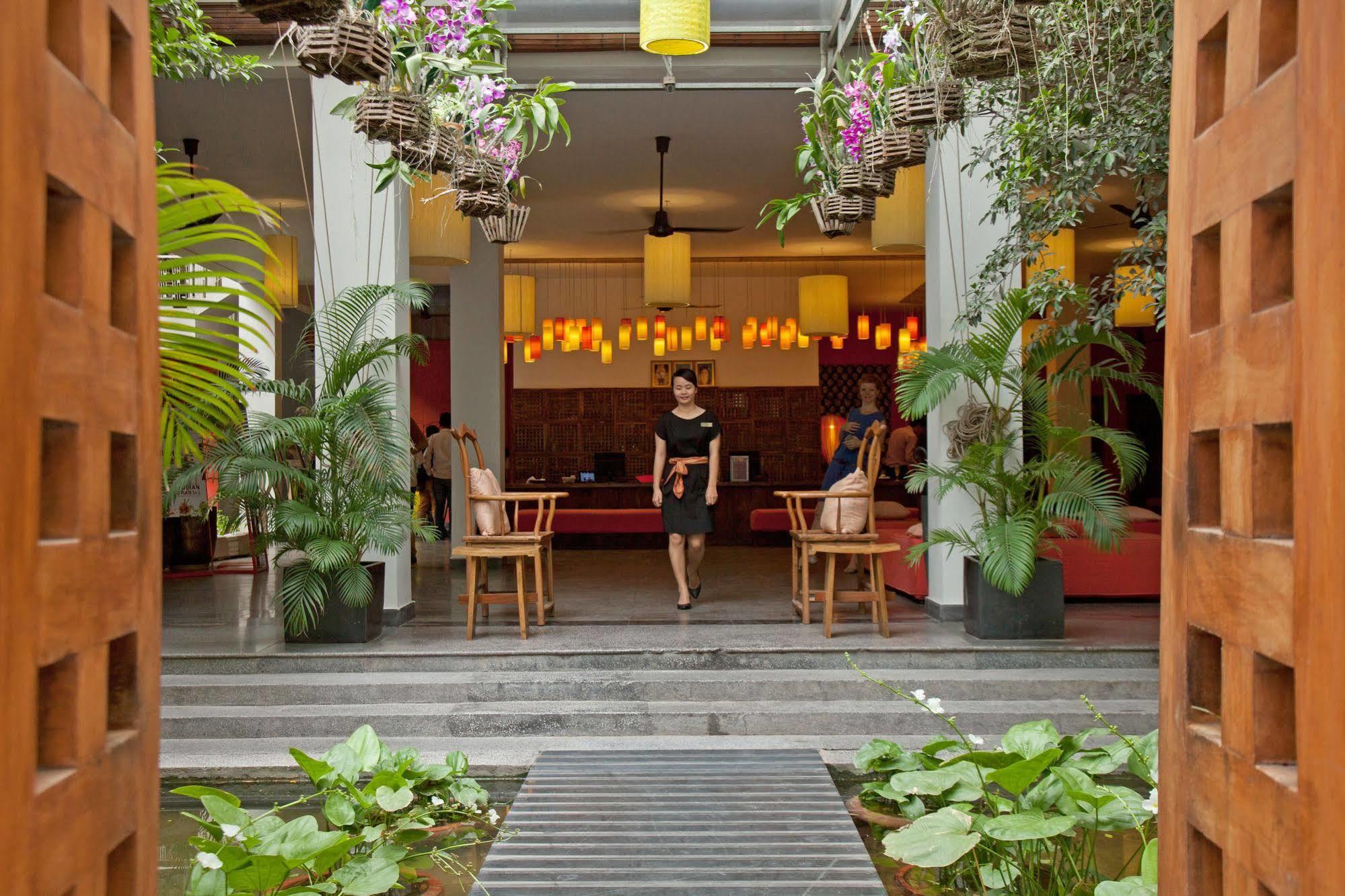 Tea Palace Urban Hotel Phnom Penh Zewnętrze zdjęcie